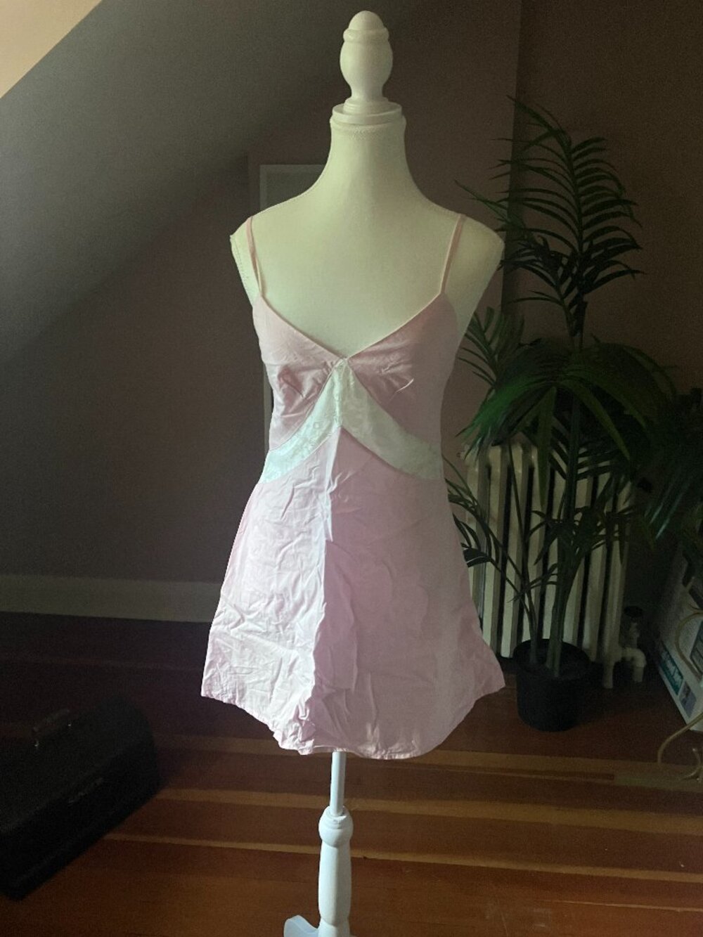 Pink & white v neck mini dress 60s retro gogo vintage style slip gown
